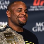 Daniel Cormier sta facendo la Tweet war con Manuwa: scelto il prossimo avversario? 15