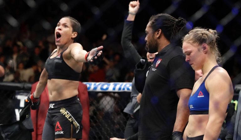 Ronda debutta in WWE ma ancora non ha superato le ultime sconfitte 27