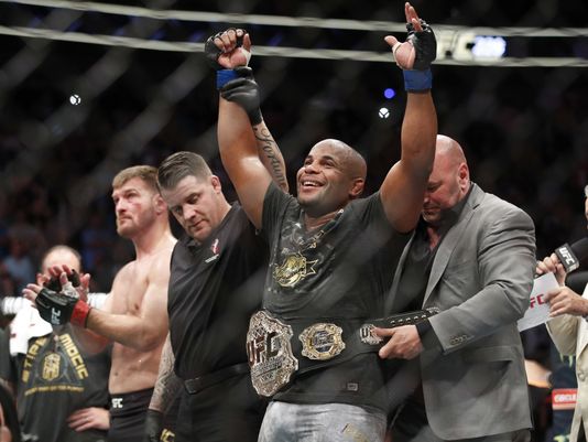 RISULTATI UFC 226 14