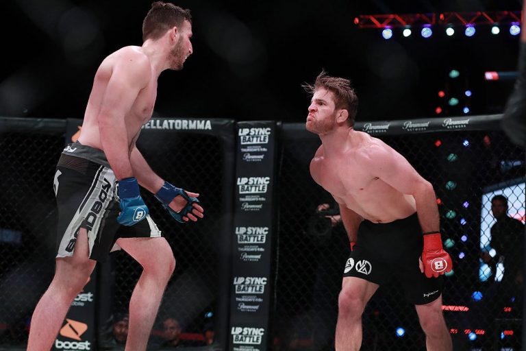 Il debutto di AJ Agazarm nelle MMA. 5