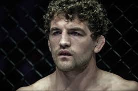 OSSERVATO SPECIALE DI UFC 235 1