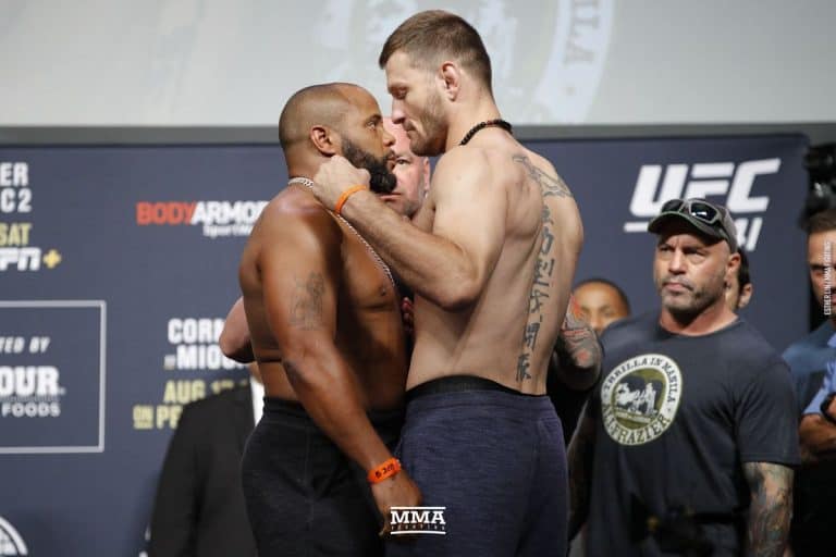 UFC 241 : CORMIER VS. MIOCIC II 19