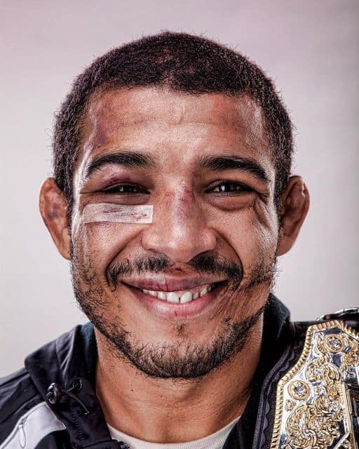 La TOP 5 dei migliori pugili in UFC - Dicembre 2021 1