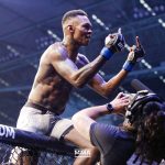 Israel Adesanya, con pacata compostezza, ha un messaggio per Costa 20