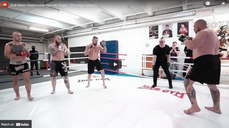 Fighter di MMA si allena combattendo contro 3 persone alla volta. 4