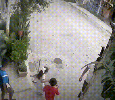 Quando faccio il guappo con un cintura nera (GIF Animata) 7