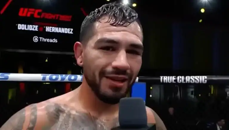 Anthony Hernandez vola a Chicago… ma non sa bene perché 10