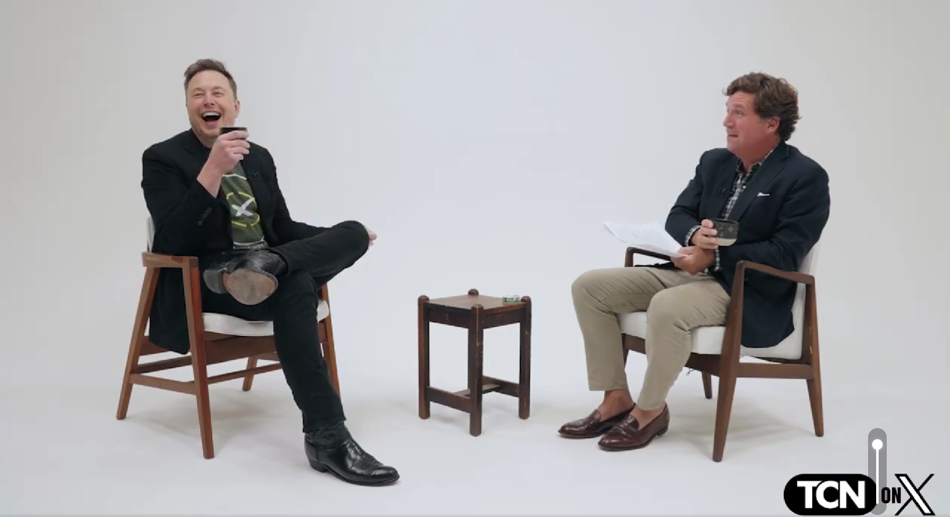 Elon Musk and Tucker Carlson Source: Journalist