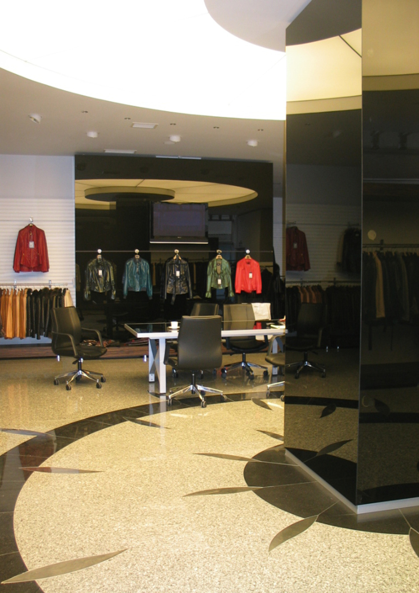 Torrini-showroom2.jpg