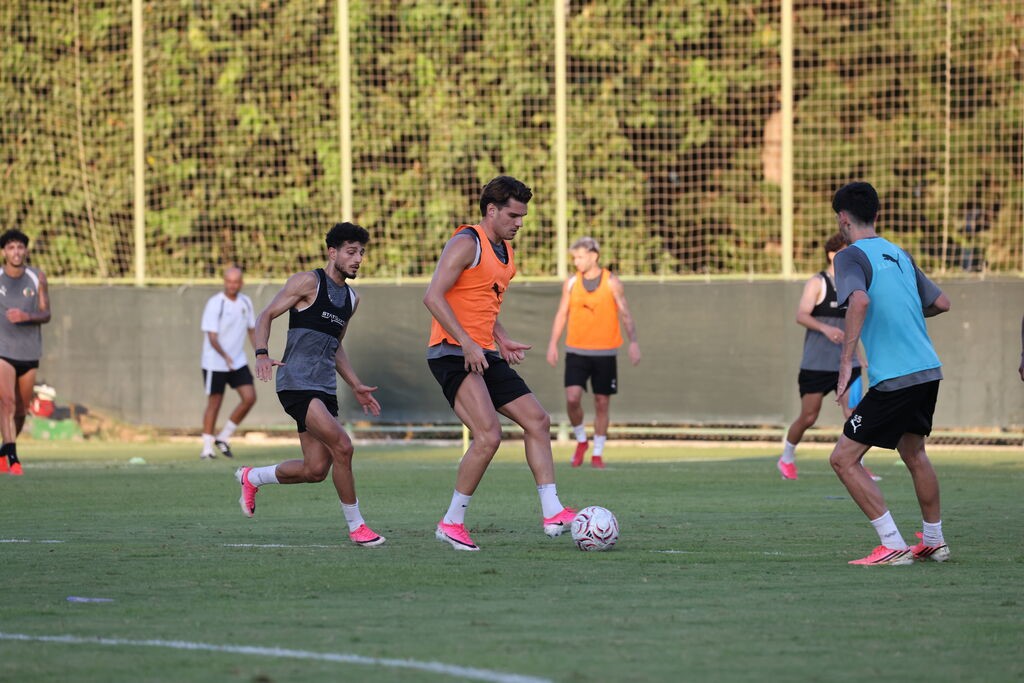 Alanyaspor, Rizespor ile oynayacağı maç için antrenmanlara başladı