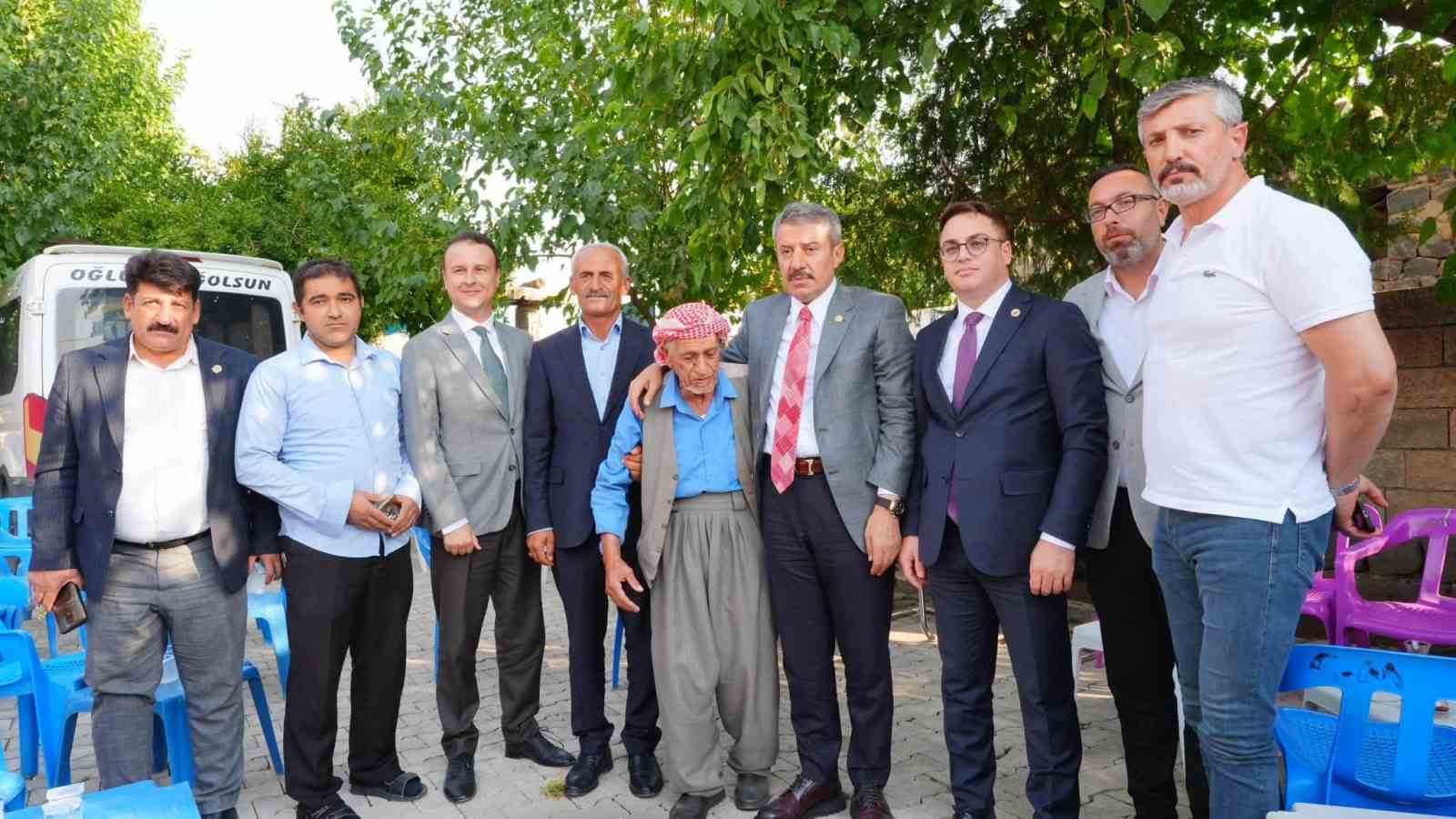 Vekil Tatar, vatandaşların taleplerini dinledi