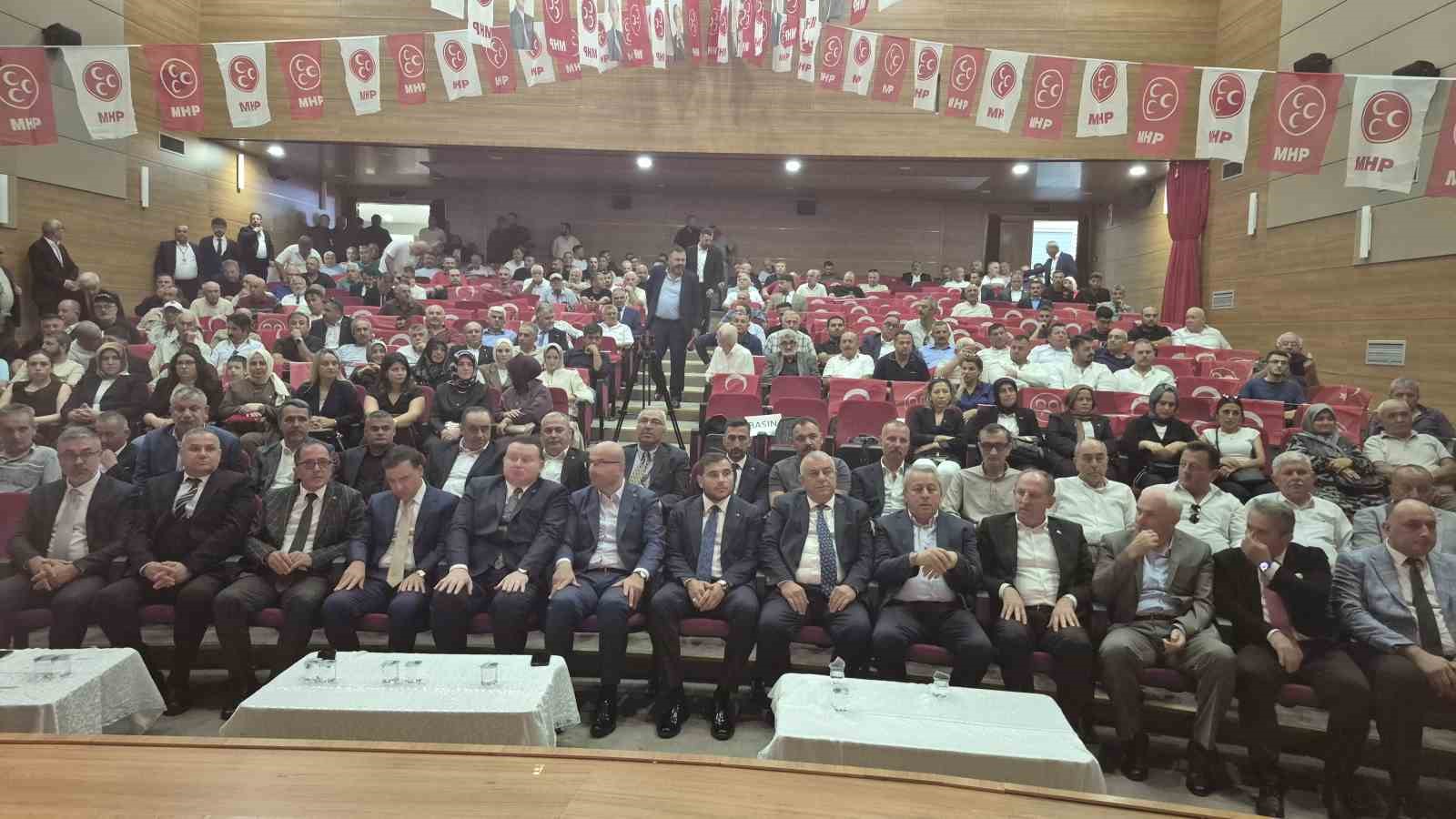 MHP Düzce İl Başkanı Caboğlu güven tazeledi