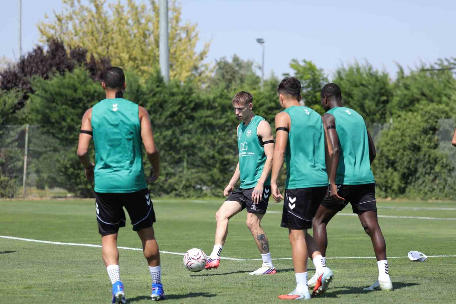 Konyaspor, Erzurumspor FK karşılaşması için son hazırlıklarını tamamladı