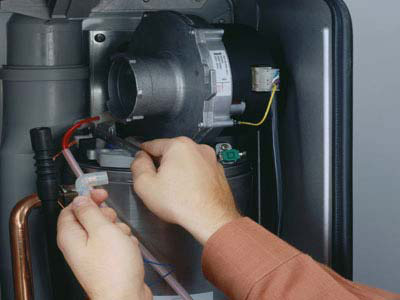 - Vertrauen Sie unserer Technik Bosch, Bosch Partner, Bosch Premium Partner, Bosch Haustechnik, Damrosch, Damrosch-Haustechnik, Haustechnik, Heizung, Gas, Gasheizung, Sanitär, Sanitärtechnik, Bad, Bäder, barrierefrei, Wasser, Rohr, Heizungstausch, Solar, Erneuerbare Energien, Wärmepumpe, Pellets, Festbrennstoffe, Biomasse, Klempner