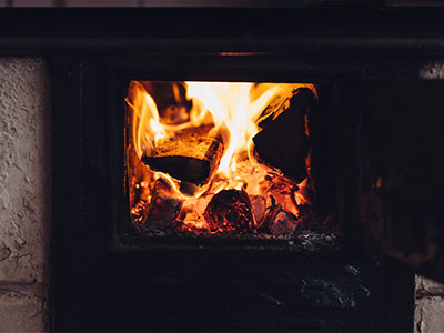 - Für gleichmäßige Wärme in Ihren vier Wänden Georg Bauer, Michael Ammersinn, Winterbach, Bosch, Bosch Partner, Bosch Premium Partner, Bosch Haustechnik, Heizung, Gas, Gasheizung, Sanitär, Sanitärtechnik, Bad, Bäder, barrierefrei, Wasser, Rohr, Heizungstausch, Solar, Erneuerbare Energien, Wärmepumpe, Flaschnerei, Dacharbeiten