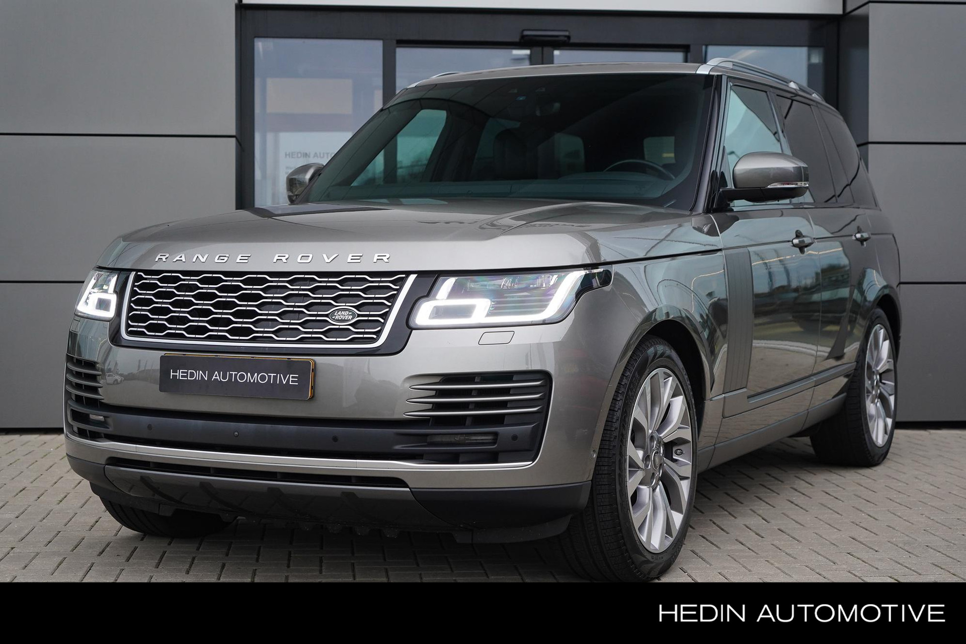 Land Rover Range Rover P400e Limited Edition