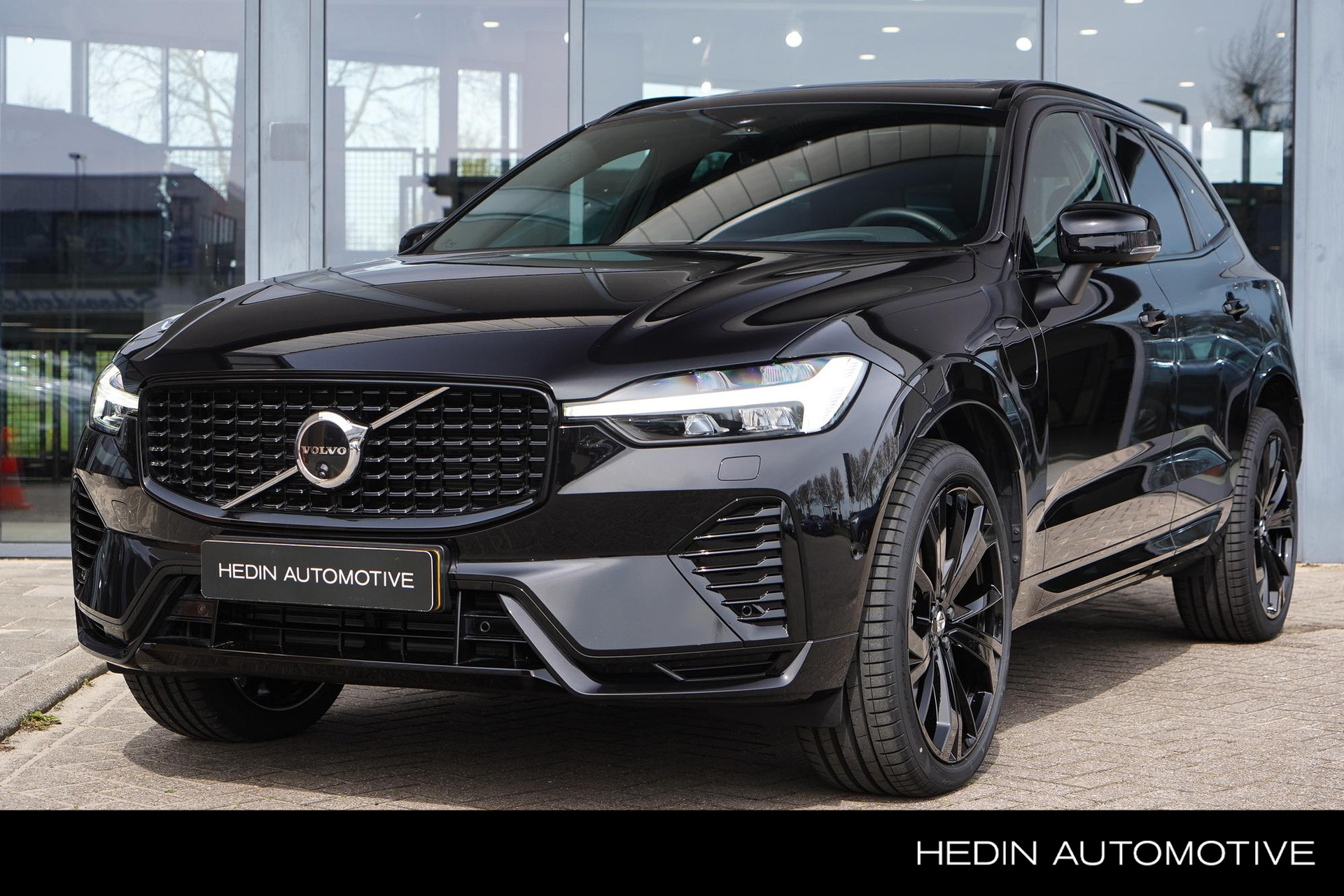 Volvo XC60 2.0 T6 Plug-in hybrid AWD Ultra Dark Long Range