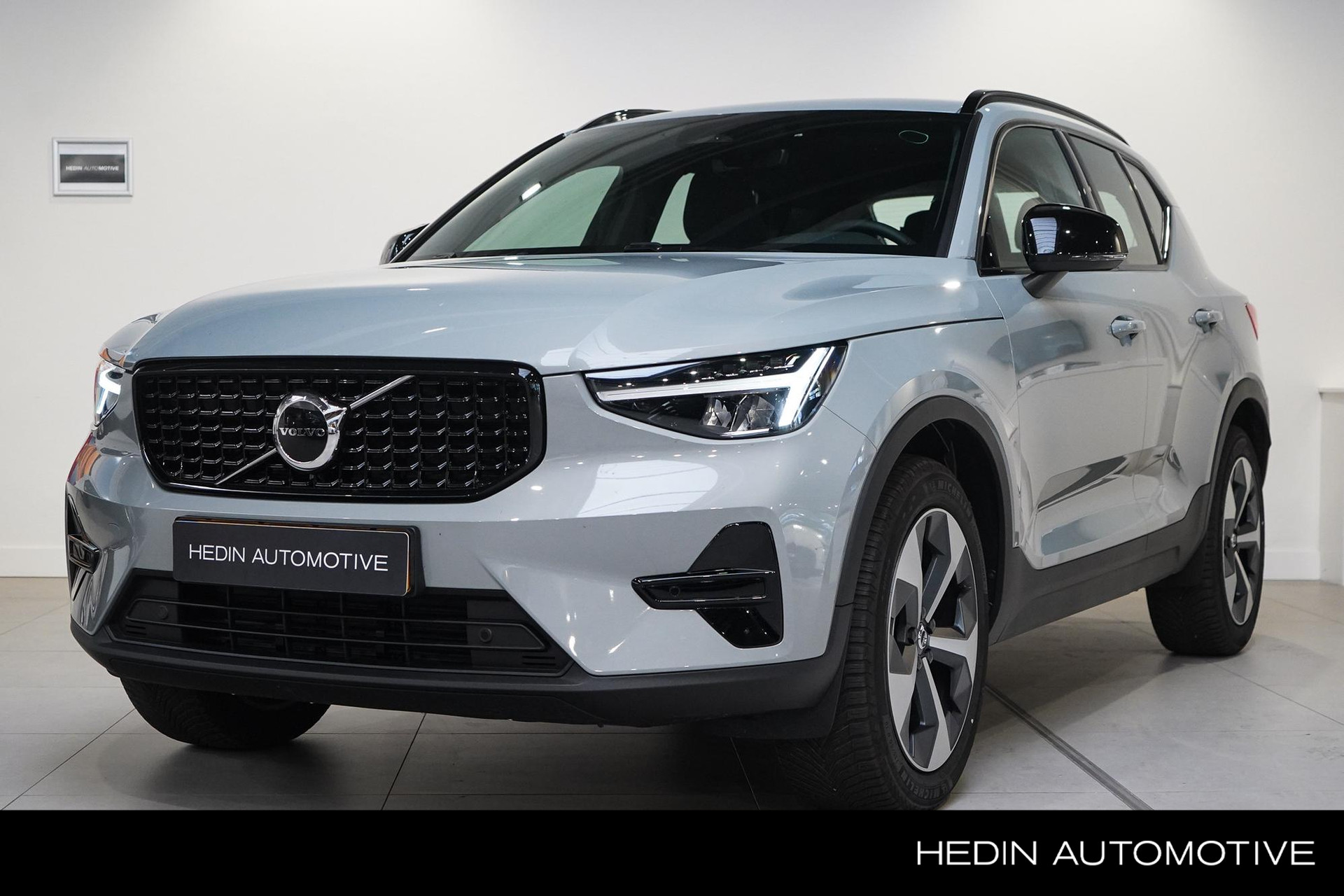 Volvo XC40 B4 Plus Dark Mild Hybrid 197pk