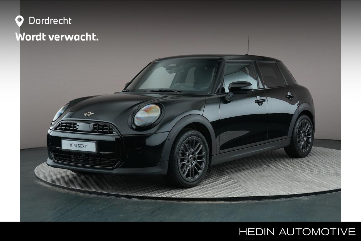 Mini 5-Deurs 1.5 Cooper C Blackyard 157 pk Pakket XS