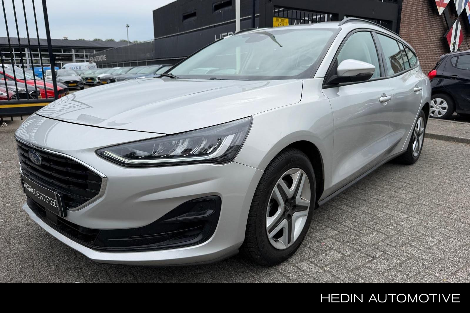 Ford Focus Wagon 1.0 EcoBoost Hybrid Connected