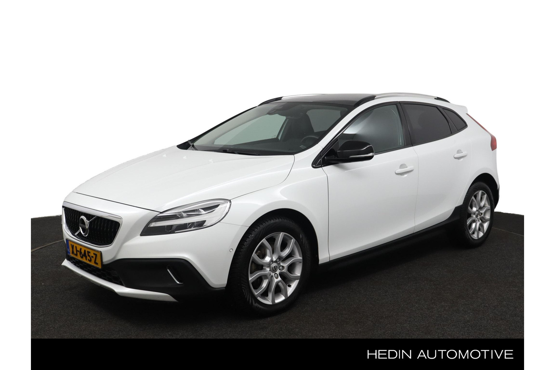 Volvo V40 Cross Country 1.5 T3 152PK Polar+ Luxury Automaat