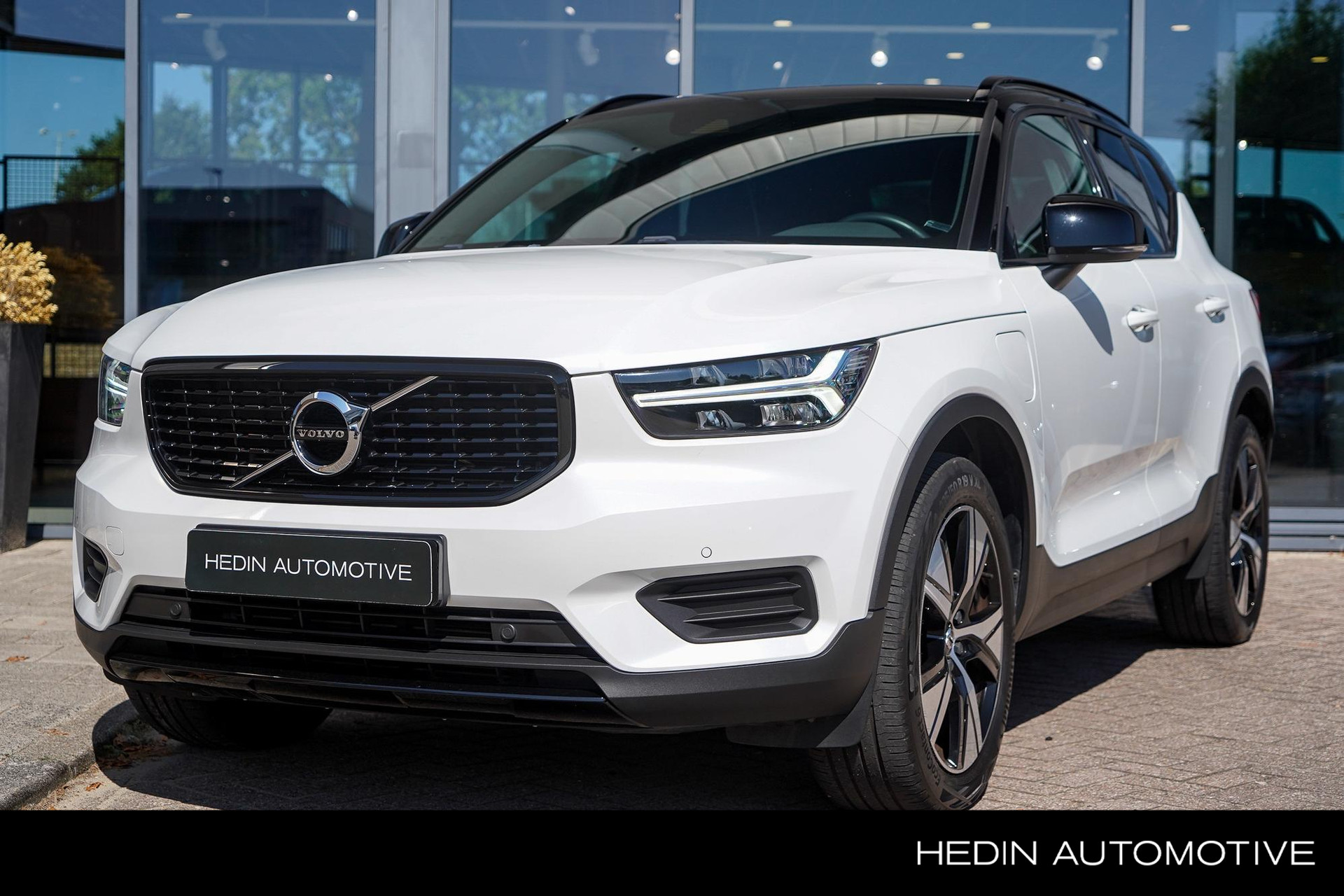 Volvo XC40 T4 R-Design Plug In Hybride Automaat 211Pk