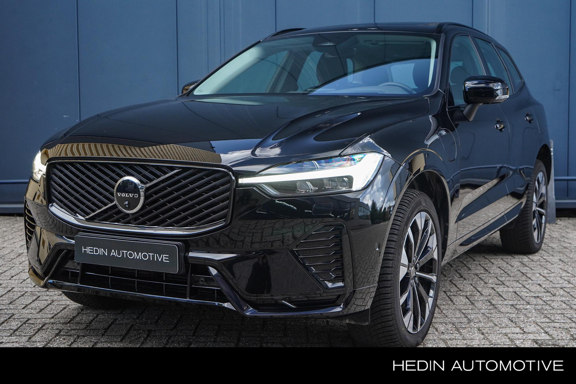 Volvo XC60 2.0 T6 Plug-in hybrid AWD Ultra Dark