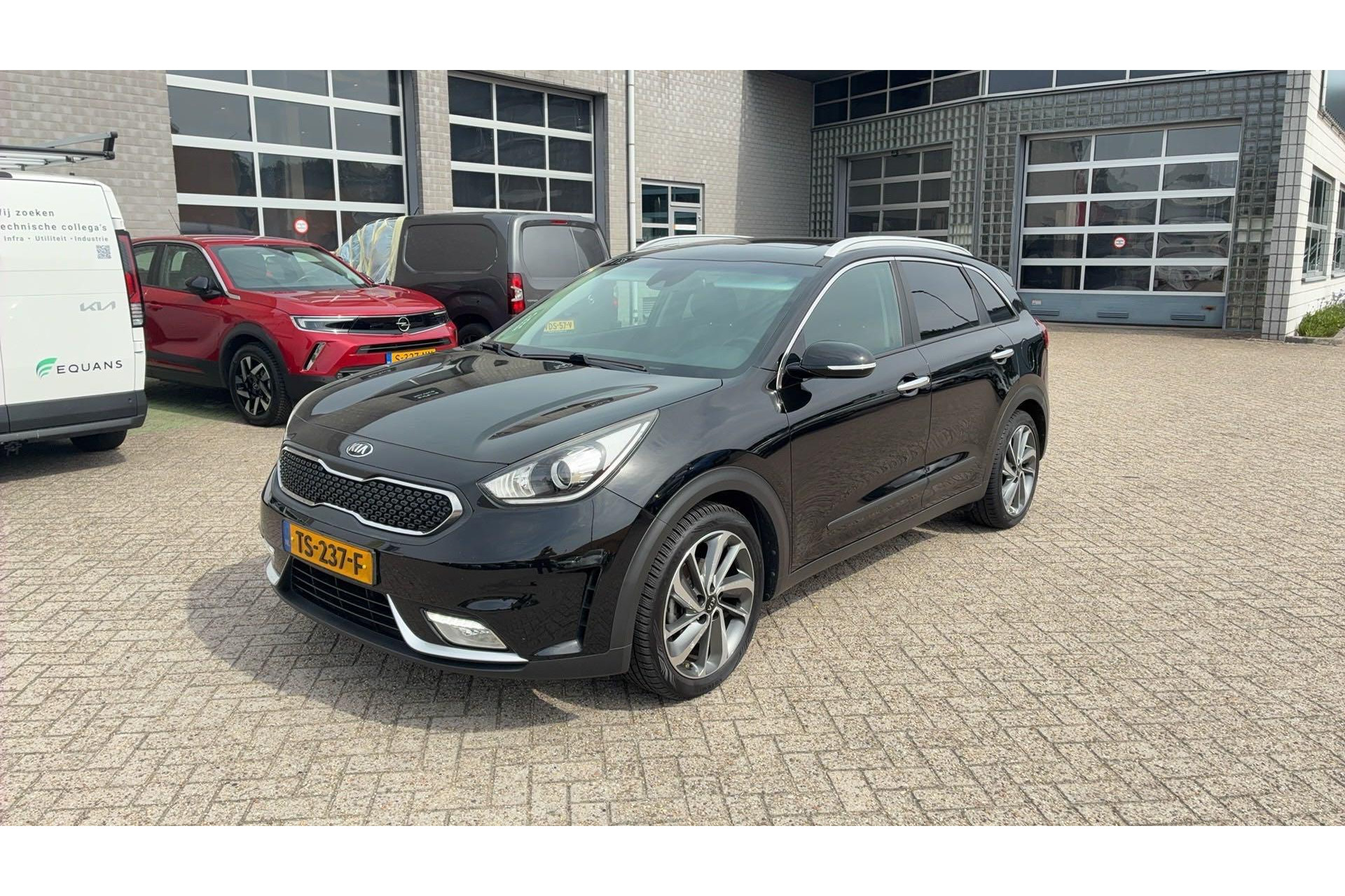 Kia Niro 1.6 GDi Hybrid Design Edition