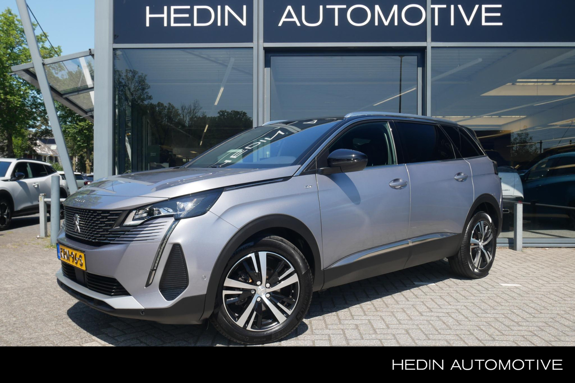 Peugeot 5008 1.2 130PK GT BLACK PACK Automaat
