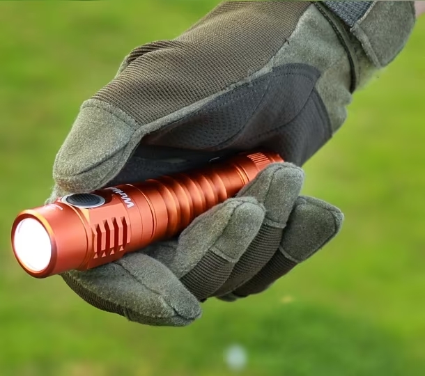 Latarka Wurkkos FC11C Nichia 519A z ogniwem 3000mAh - moc 1200lm 4000/5000K, sterownik buck, USB-C (możliwe ~60zł z monetami)