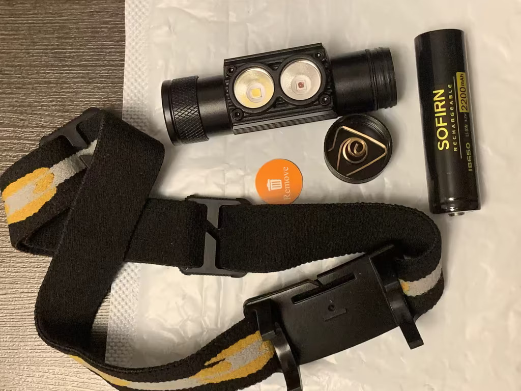 Latarka czołowa Sofirn H25LR (możliwe ~30zł z monetami)  - akumulator 2200mAh, białe i czerwone światło, czołówka, wysyłka z Polski - $11.82