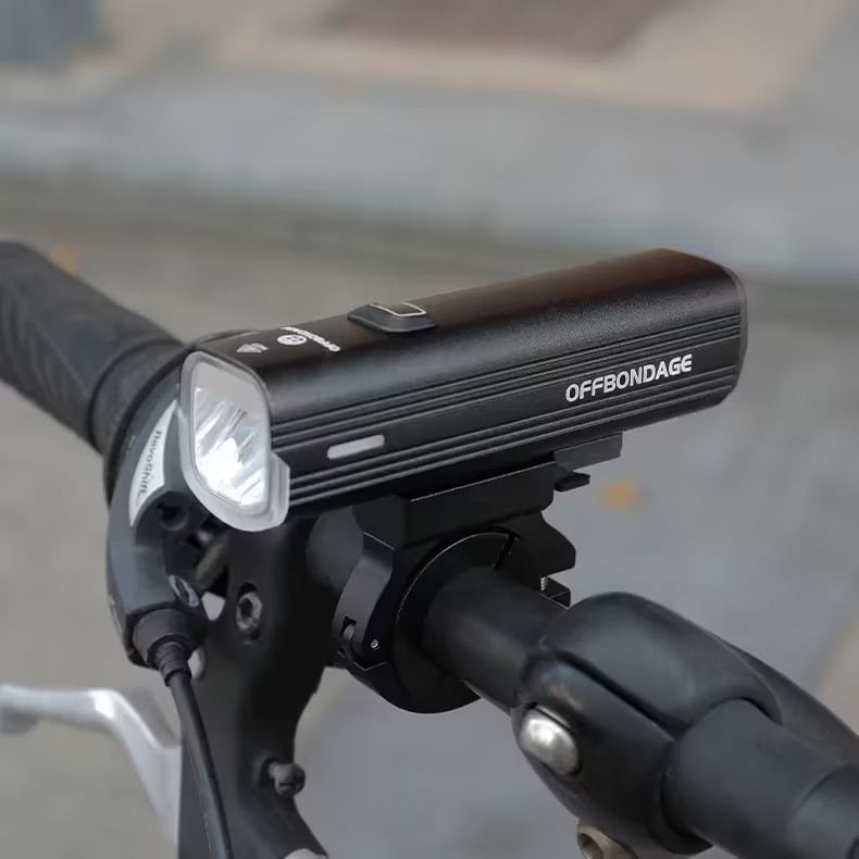 Lampka rowerowa LED OFFBONDAGE 1000lm, 4500mAh, USB-C