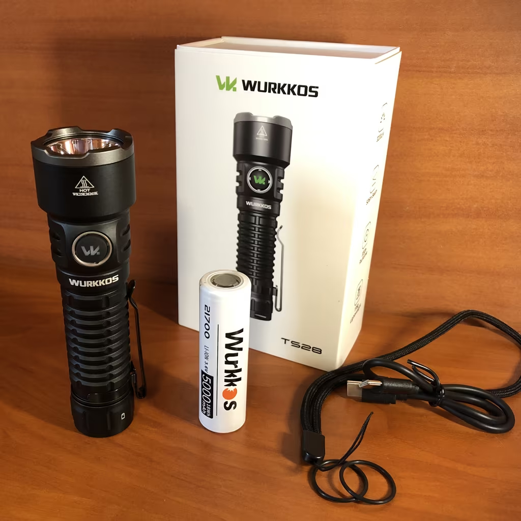 Latarka Wurkkos TS28 - moc 3200lm (SFT70 6500K), zasięg 506m, akumulator 5000mAh, USB-C, IPX8, magnes