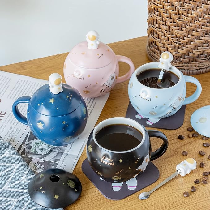 [Amazon] SHENDONG kubek astronauta 450 ml, ceramiczny kubek z pokrywką, łyżeczką i podstawką