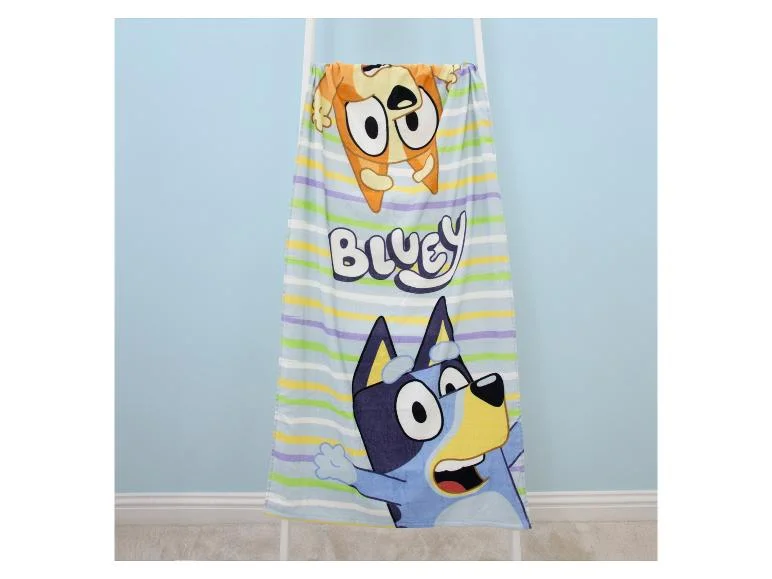 Ręcznik plażowy z bawełny Blue lub Świnka Peppa, ok. szer. 70 x dł. 140 cm