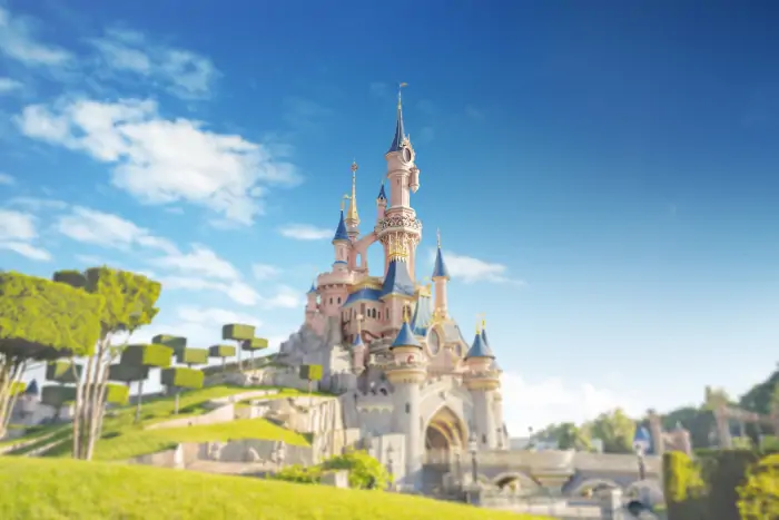Disneyland Paris: Wstęp do Disneylandu® i parku Walt Disney Studios® + zakwaterowanie - TRAVELKING