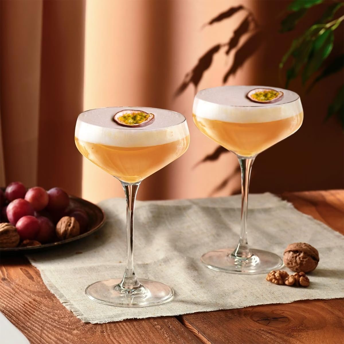 KROSNO Kieliszki do Martini i Koktajli Avant-Garde LUMI Zestaw 6 x 290 ml