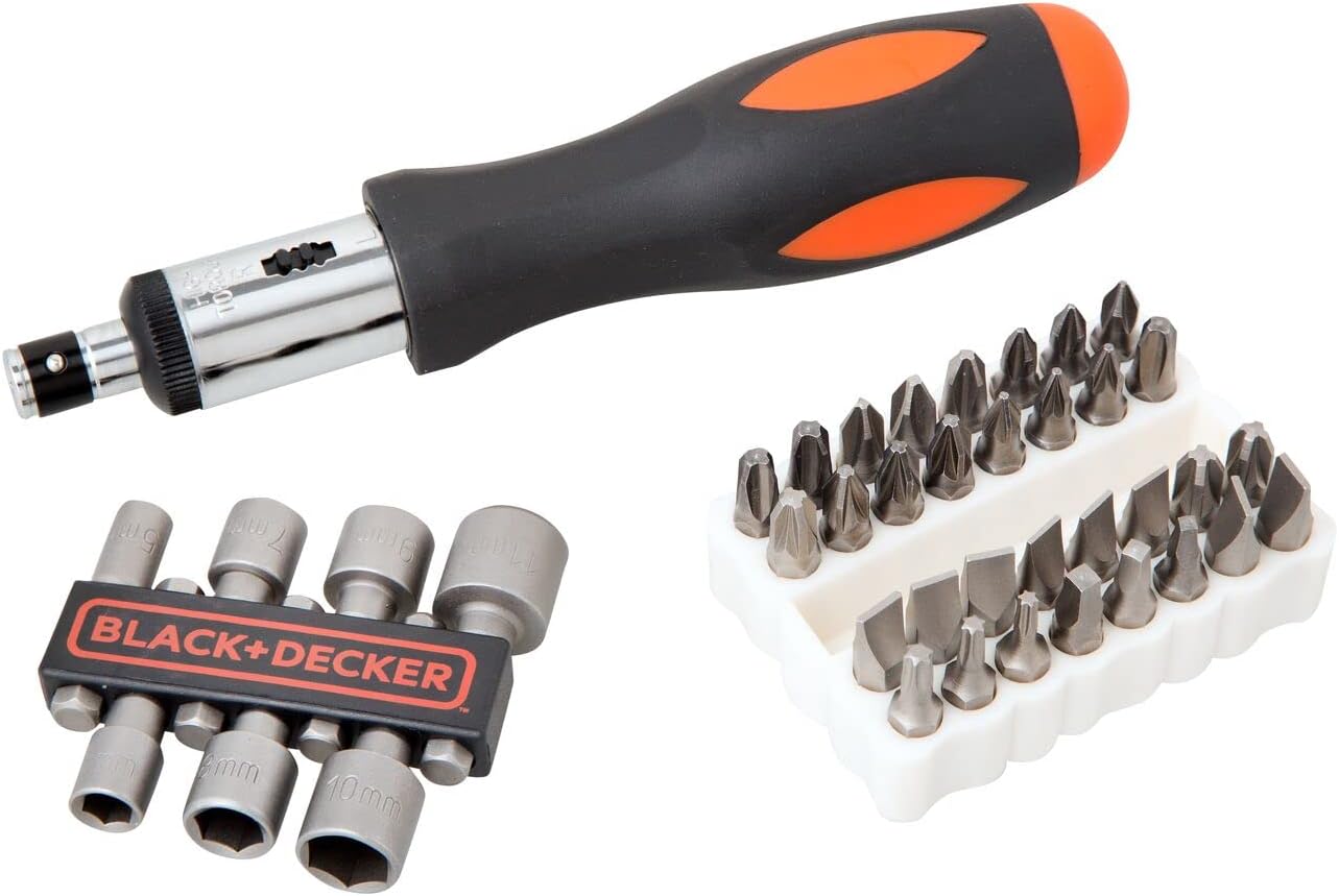 BLACK & DECKER Zestaw 40 elemtów (nasadki i bity) + wkretak z grzechotką
