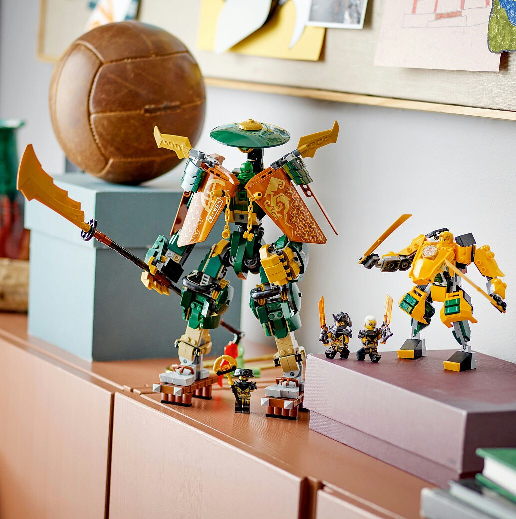 LEGO NiNJAGO Drużyna mechów ninja Lloyda i Arina 71794
