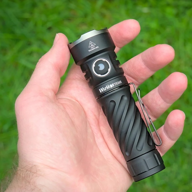 Latarka Wurkkos TS26S + akumulator 5000mAh - moc 3100lm (4* Nichia 519A 95+ CRI), zasięg 191m, USB-C, IP68, magnes