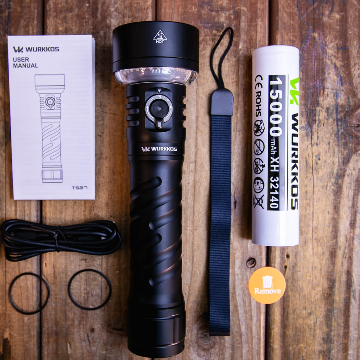 Latarka Wurkkos TS27 (możliwe ~177zł) - moc 3200lm, zasięg ~845m, ogniwo 15000mAh LiFePO₄, 3 tryby pracy (szperacz, latarnia, RGB)