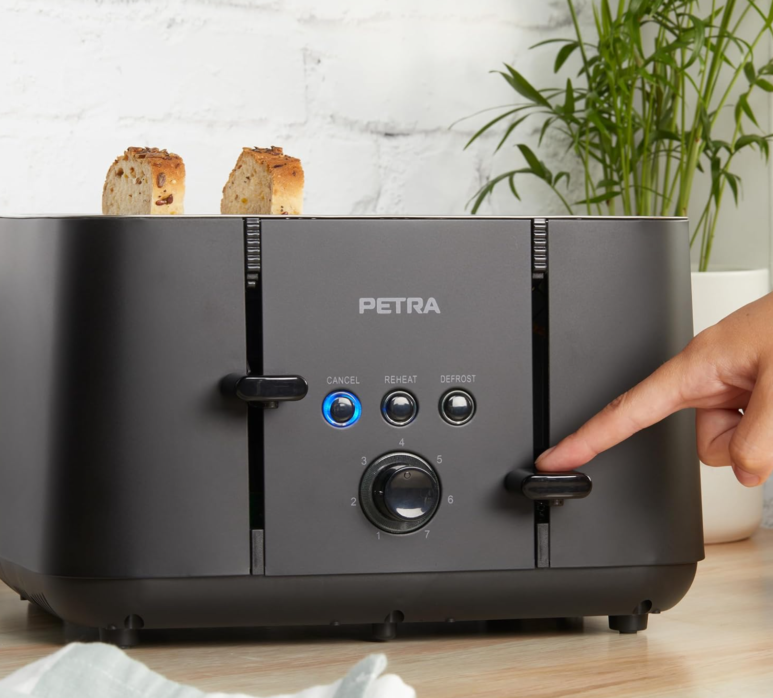 Toster Petra PT5565MBLKVDE