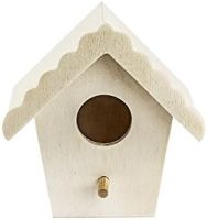 Drewniany domek dla ptaków