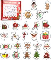 Zestaw 24 świątecznych foremek do ciasteczek