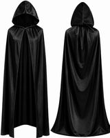 Peleryna wampira z kapturem na Halloween