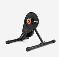Trenażer Van Rysel D100 ze Zwift Cog and Click