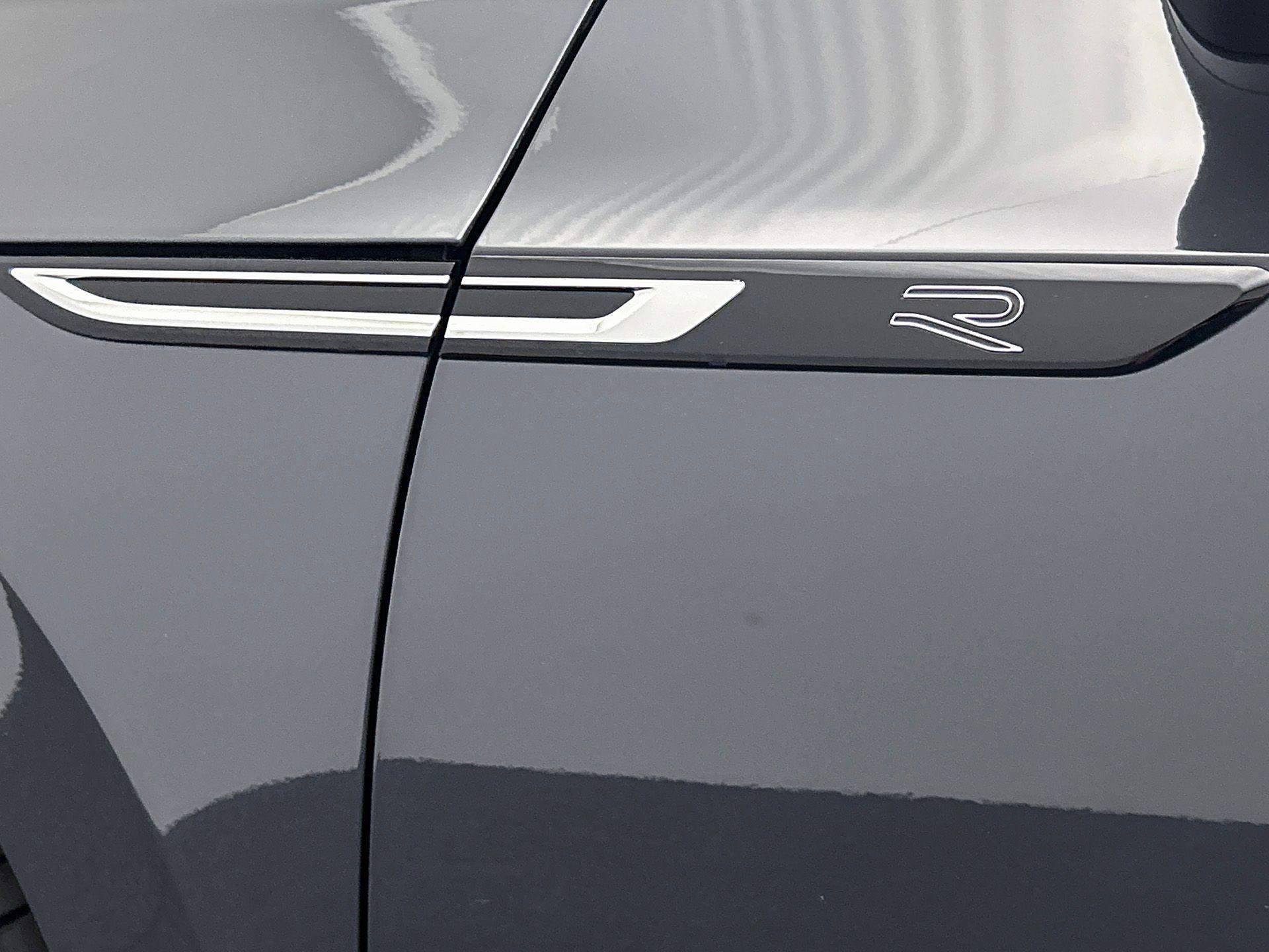 R-Line Exterieur