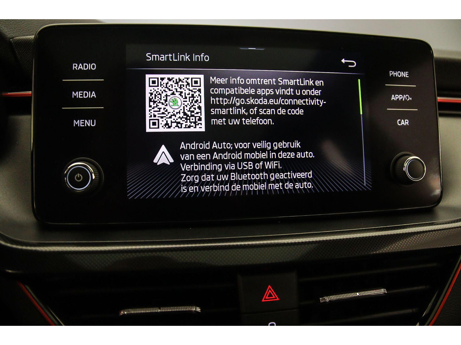 Apple Carplay/Android Auto