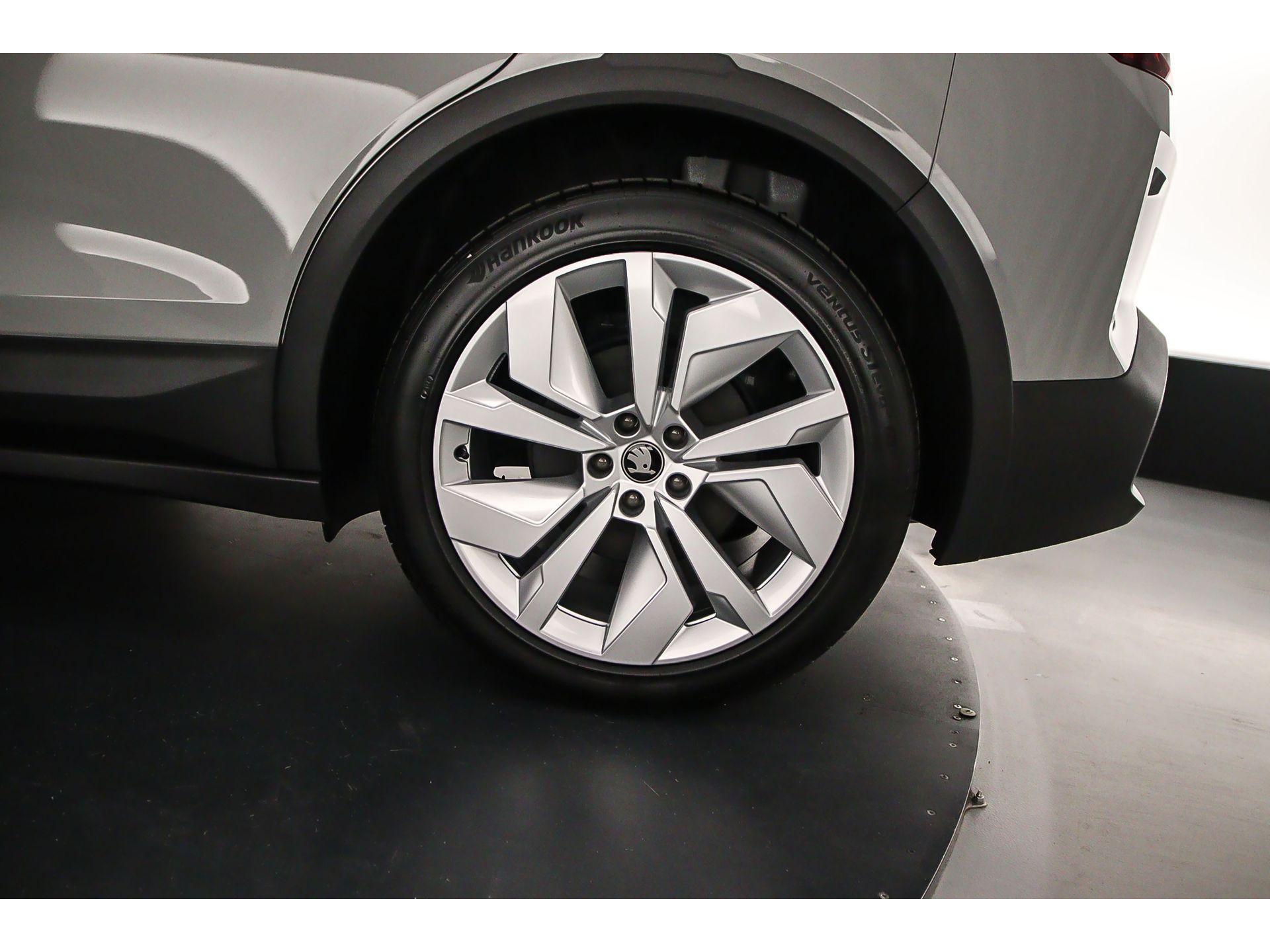 20" lichtmetalen velgen Vega, Metallic zwart