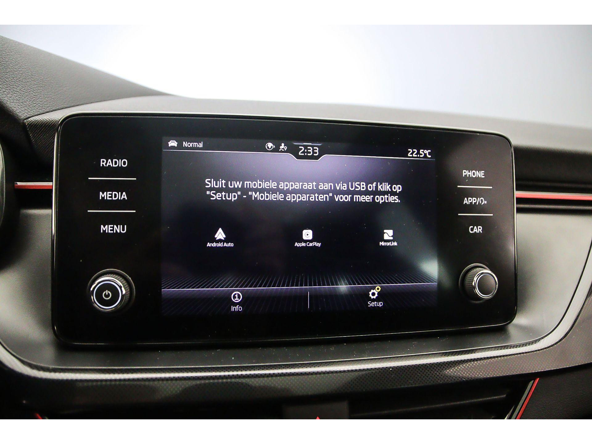 Apple Carplay/Android Auto
